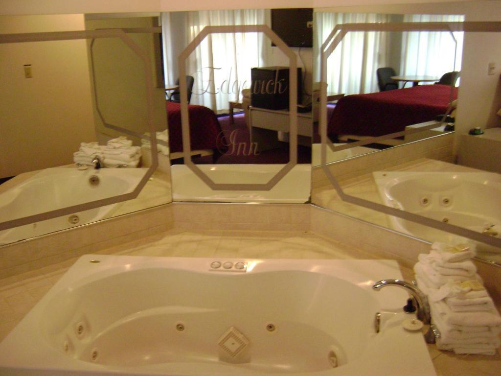 Edgewick Inn 노스 벤드 객실 사진
